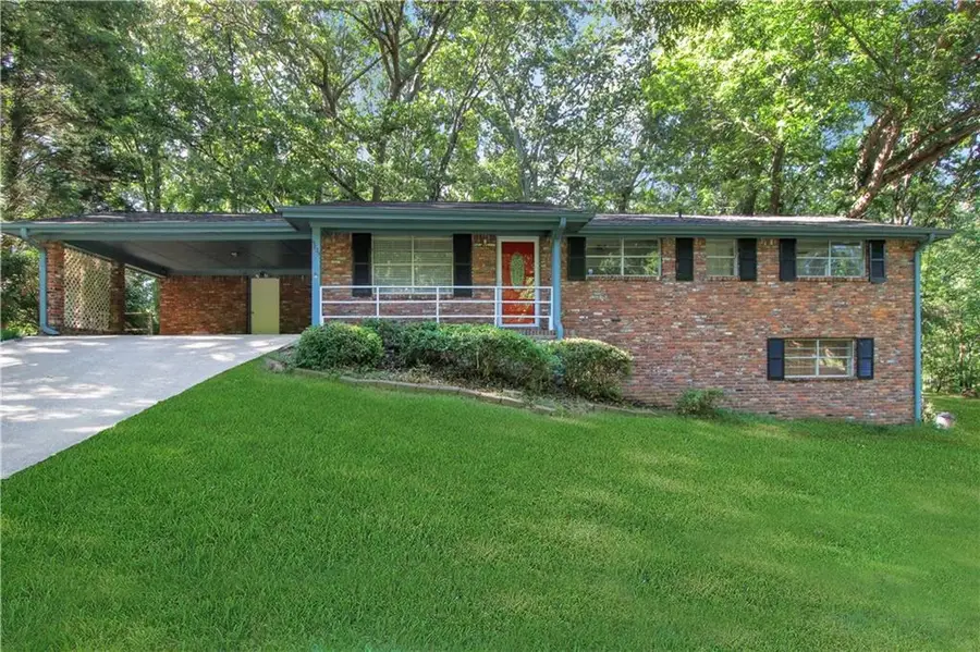 5835 S Bear Drive, Douglasville, GA 30135 - Image #2