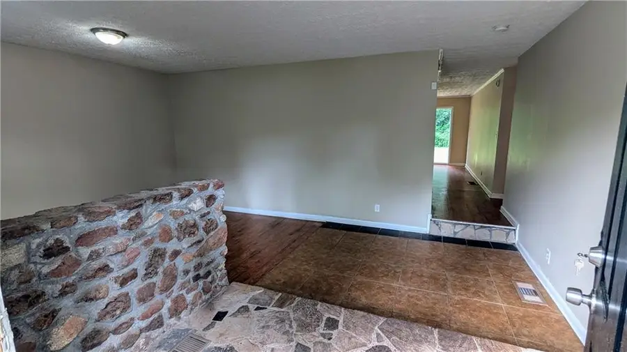 1127 Renee Drive, Decatur, GA 30035 - Image #3