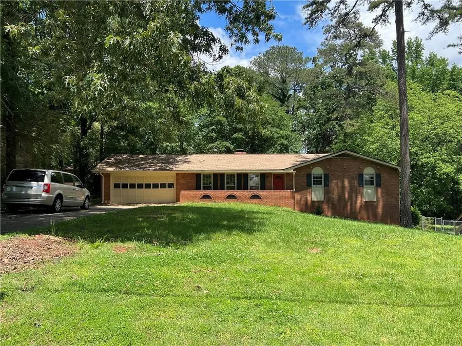 5607 Mountainbrooke Court, Stone Mountain, GA 30087 - Image #2