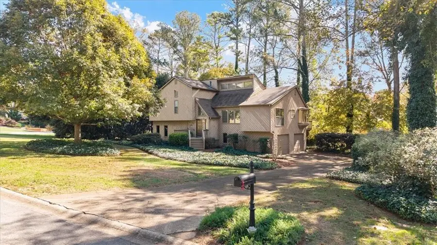 3634 Stonehenge Way Ne, Marietta, GA 30066 - Image #2