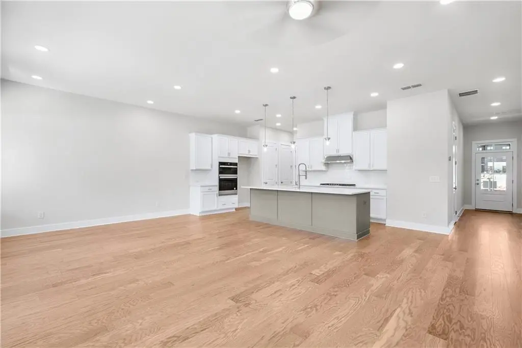 1935 Redfield Road Ne, Marietta, GA 30066 - Image #1