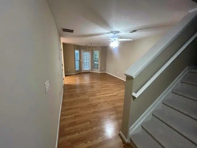 531 Fox Creek Crossing, Woodstock, GA 30188 - Image #2