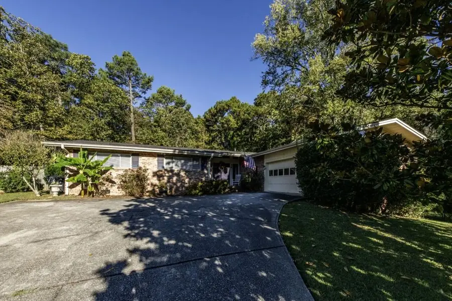 6349 W Shore Circle, Douglasville, GA 30135 - Image #2