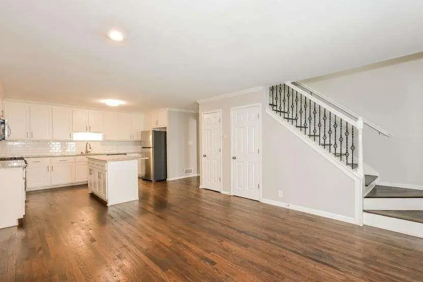 7127 Riverside Drive, Atlanta, GA 30328 - Image #2