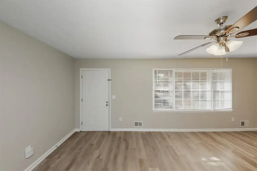 446 Queen Aliese Lane, Jonesboro, GA 30236 - Image #3