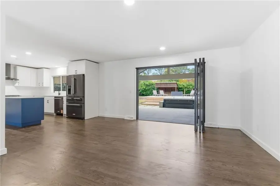 393 Chicopee Drive Ne, Marietta, GA 30060 - Image #2