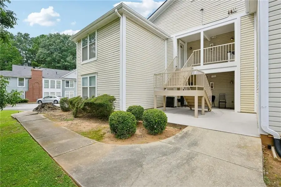 4267 Parkview Court, Stone Mountain, GA 30083 - Image #2