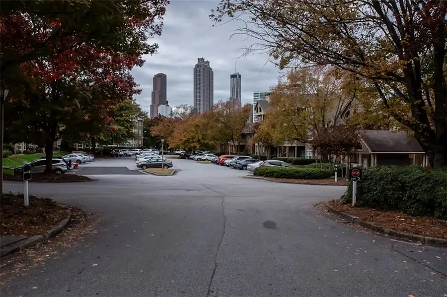 1015 Mcgill Park Avenue Ne, Atlanta, GA 30312 - Image #3