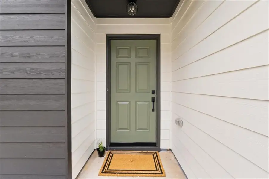 6588 Browns Mill Ferry Drive, Lithonia, GA 30038 - Image #3