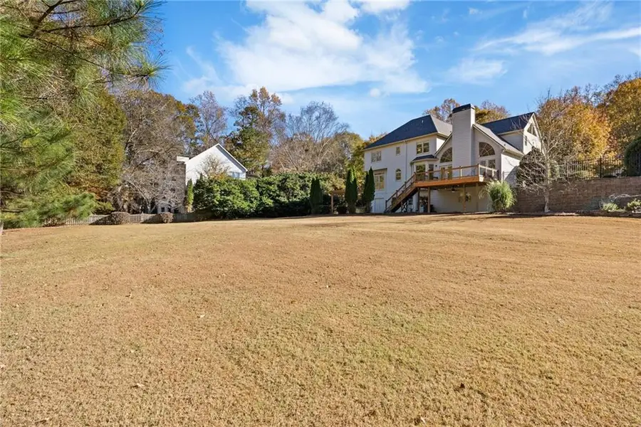 812 Lakemere Crest, Suwanee, GA 30024 - Image #2