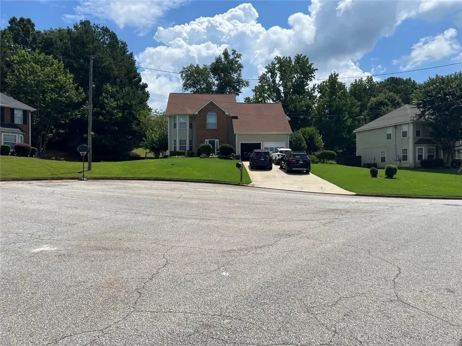 717 Conisburgh Court, Stone Mountain, GA 30087 - Image #2