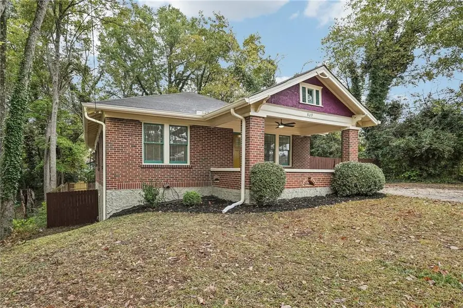 829 Rose Circle Sw, Atlanta, GA 30310 - Image #2