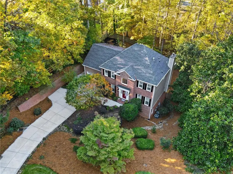 10530 Haynes Forest Drive, Alpharetta, GA 30022 - Image #2