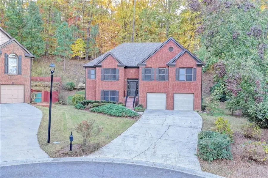 655 Golden Meadows Lane, Suwanee, GA 30024 - Image #2