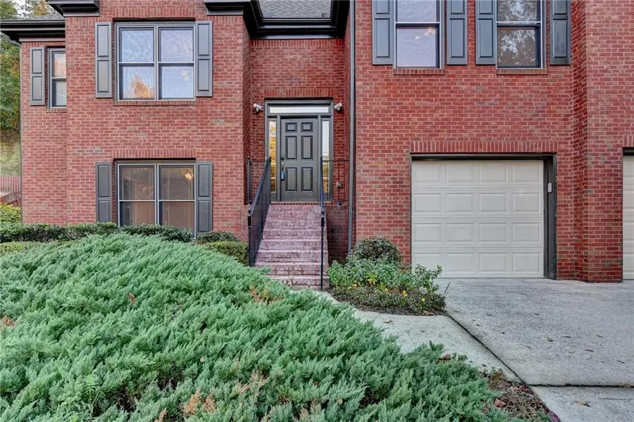 655 Golden Meadows Lane, Suwanee, GA 30024 - Image #3