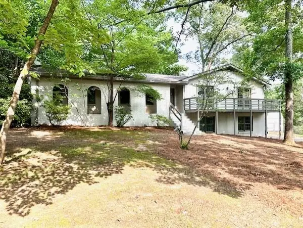 5384 Blackhawk Drive, Acworth, GA 30102