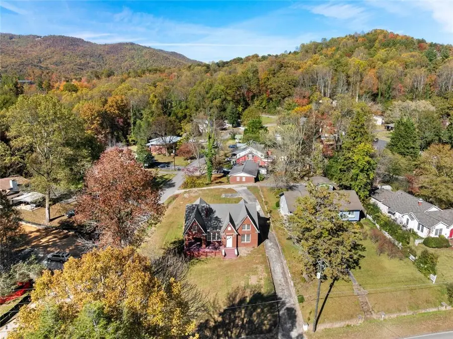 355 Warwoman Road, Clayton, GA 30525 - Image #2