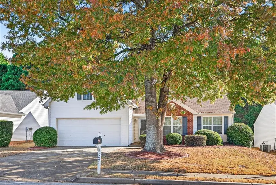 921 Sugar Oak Lane, Lawrenceville, GA 30043 - Image #2