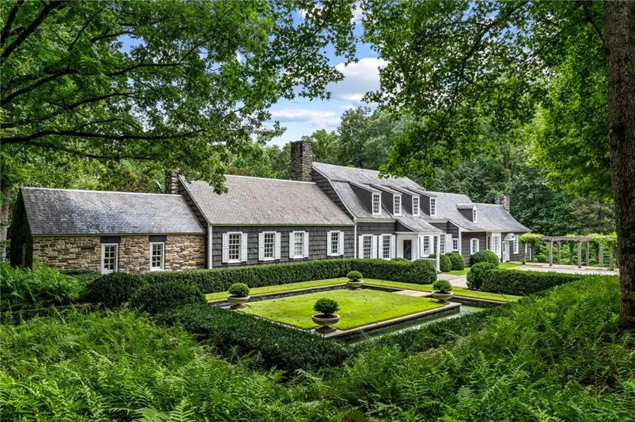 1727 W Paces Ferry Road Nw, Atlanta, GA 30327 - Image #2