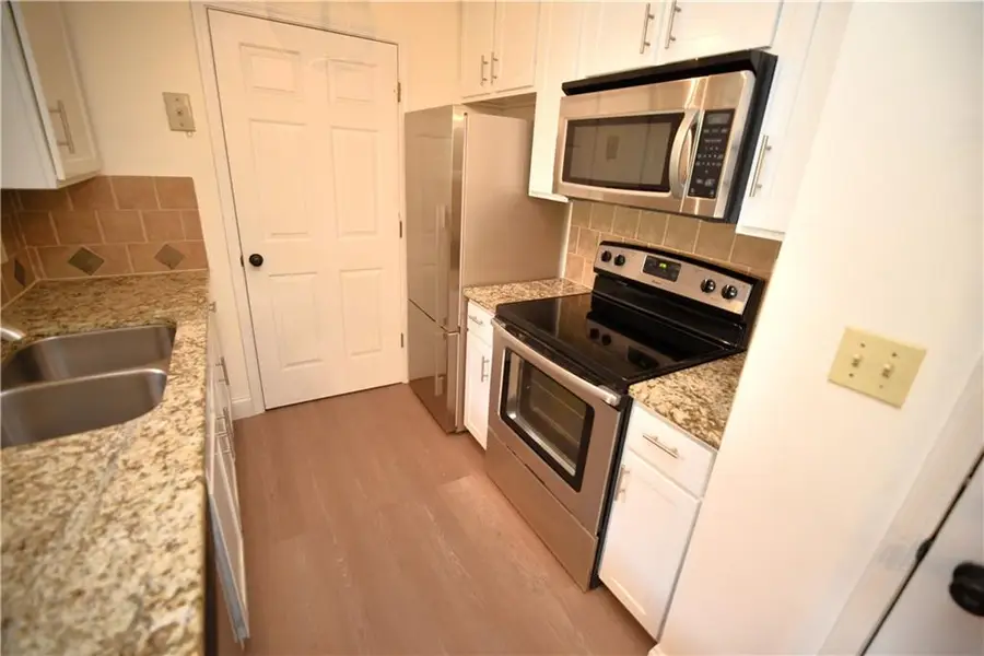 1075 Peachtree Walk Ne #A519, Atlanta, GA 30309 - Image #3