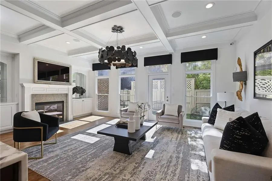 538 Sarabrook Place, Atlanta, GA 30342 - Image #2