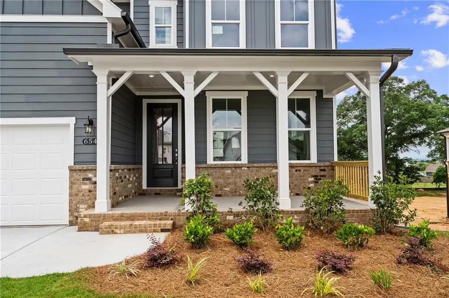 654 Grand Wehunt Drive, Hoschton, GA 30548 - Image #2