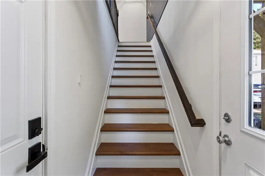 1360 Surrey Lane Sw, Marietta, GA 30075 - Image #3