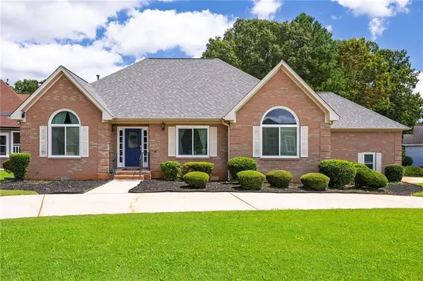 9396 Woodlawn Drive, Douglasville, GA 30135