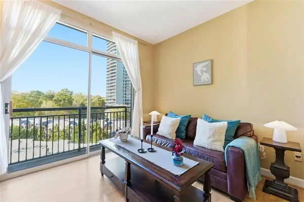 2626 Peachtree Road Nw #1006, Atlanta, GA 30305