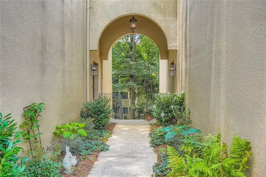 81 La Rue Place Nw, Atlanta, GA 30327 - Image #2