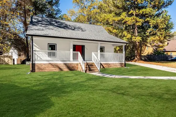 1039 River Bend Court, Riverdale, GA 30296