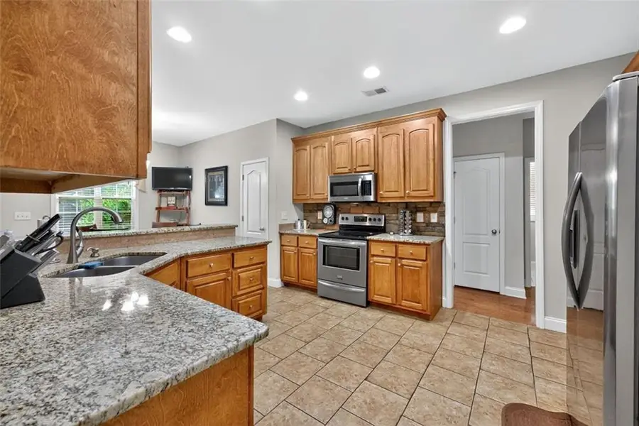 6460 Bellevue Drive Sw, Conyers, GA 30094 - Image #2