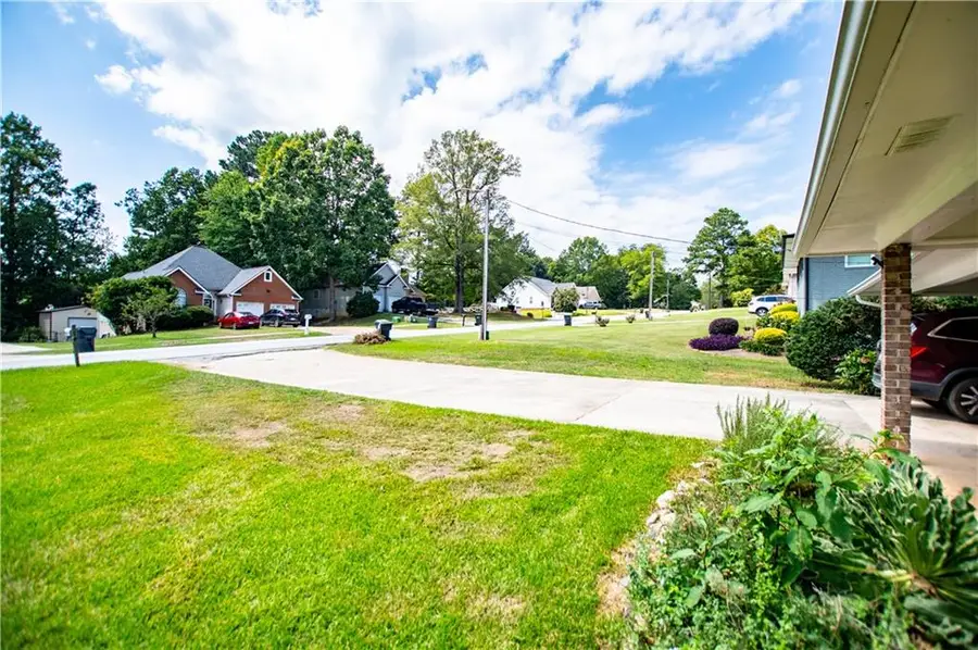 626 Georgia Avenue S, Bremen, GA 30110 - Image #2