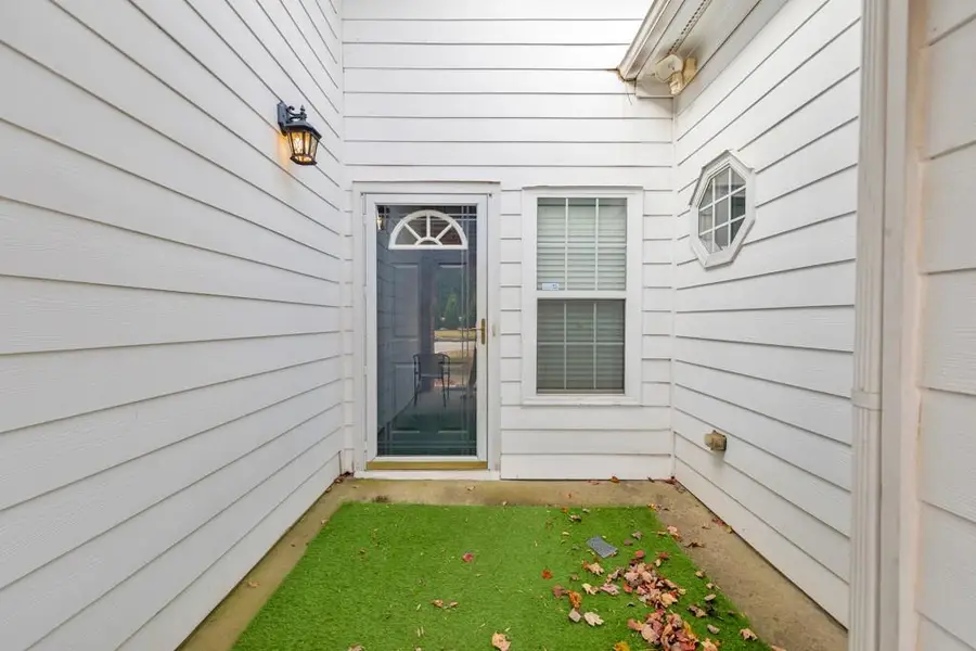 3374 Palm Circle Nw, Kennesaw, GA 30144 - Image #3