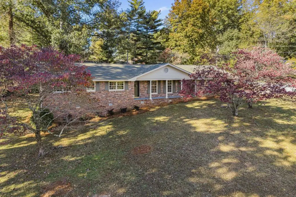 483 Rollingwood Drive, Stone Mountain, GA 30087 - Image #1