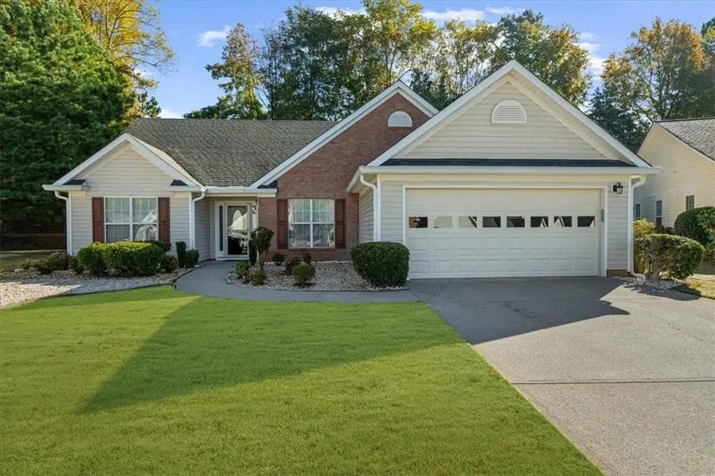 4032 Mcpherson Drive, Acworth, GA 30101 - Image #1