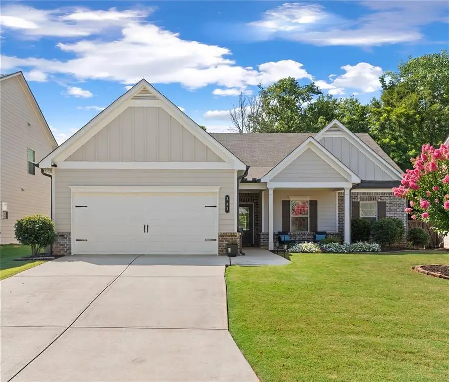 383 Brighton Park Circle, Hoschton, GA 30548 - Image #1
