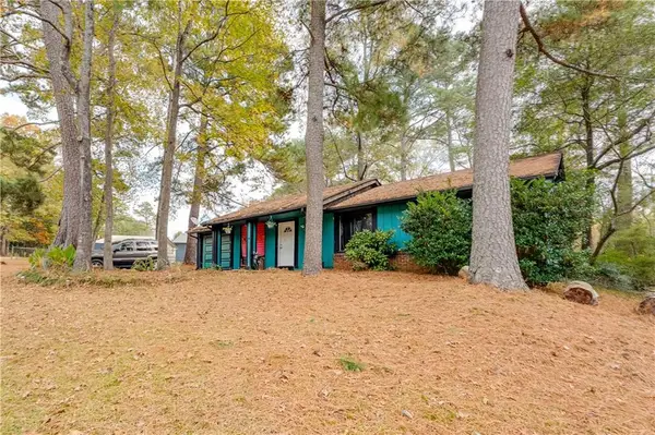 2881 Panther Court, Rex, GA 30273