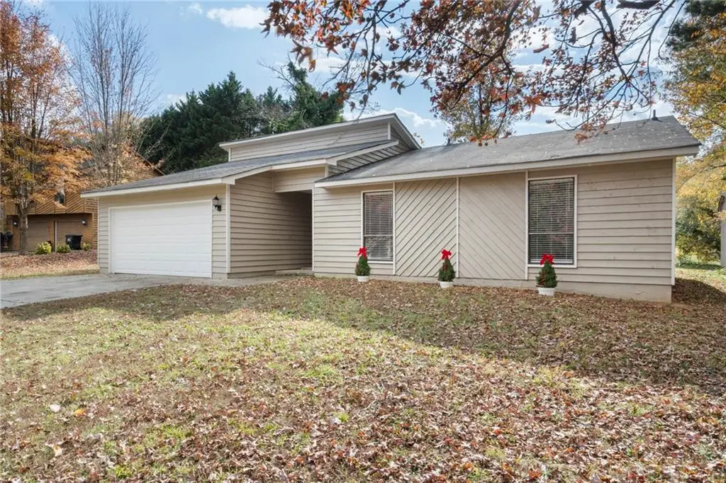 439 Ridgetop Drive Nw, Acworth, GA 30102 - Image #1