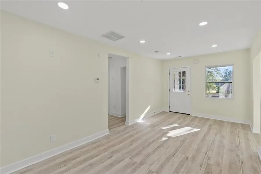 5476 Old Rockbridge Road, Stone Mountain, GA 30083 - Image #3