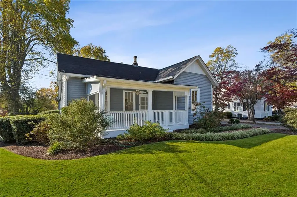 327 Stewart Avenue Nw, Marietta, GA 30064 - Image #1