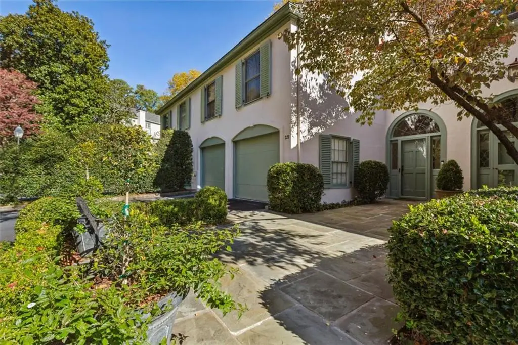 19 Mooregate Square, Atlanta, GA 30307 - Image #1