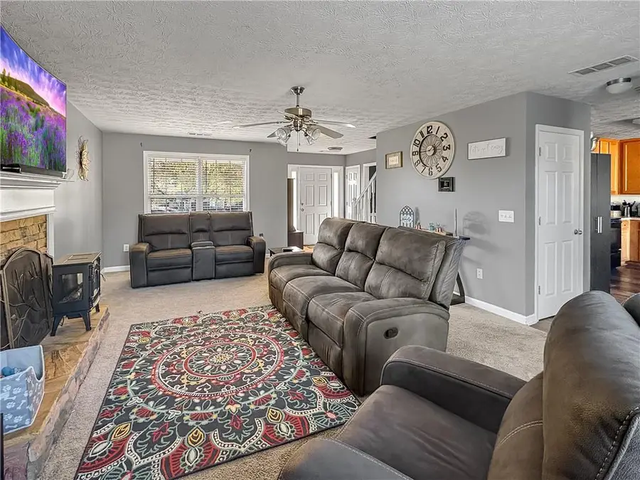 637 Sleeping Meadow Lane, Bethlehem, GA 30620 - Image #2