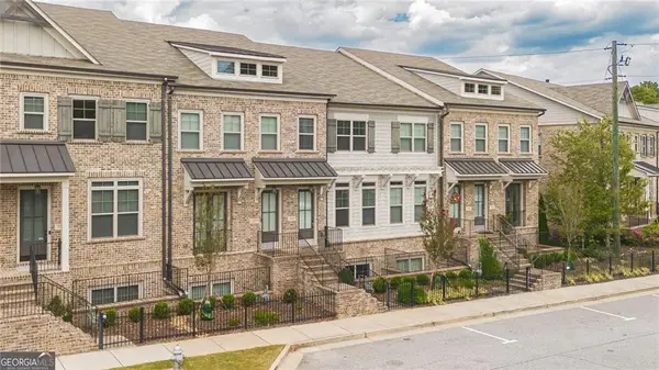 2282 SE Mclean Se, Smyrna, GA 30080