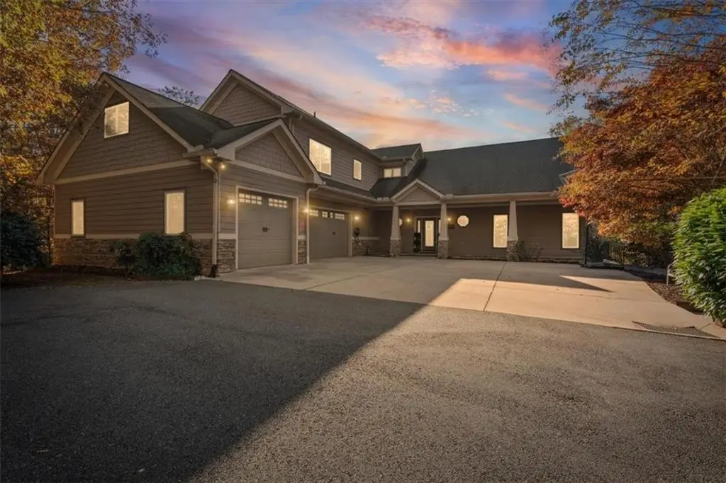 37 Oak Hill Lane Nw, Cartersville, GA 30121 - Image #1