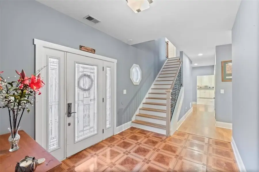 37 Oak Hill Lane Nw, Cartersville, GA 30121 - Image #2