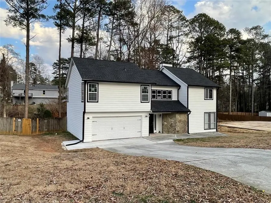 5391 Kelleys Mill Circle, Stone Mountain, GA 30088 - Image #3