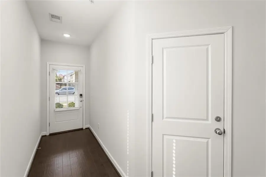 1060 Lawanna Drive, Marietta, GA 30062 - Image #3