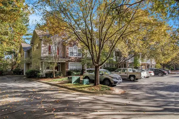 916 Sandringham Drive, Alpharetta, GA 30004