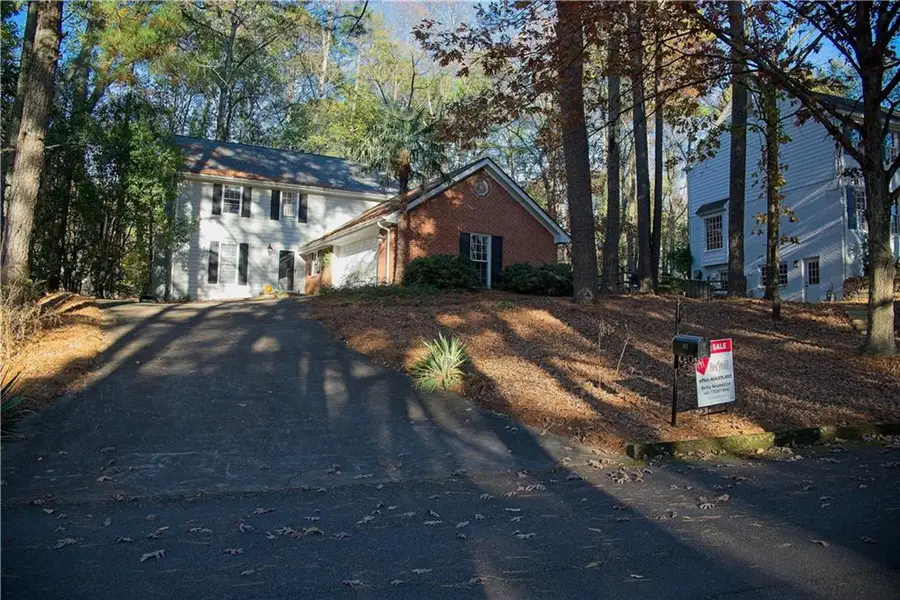 425 Hackberry Lane, Roswell, GA 30076 - Image #3